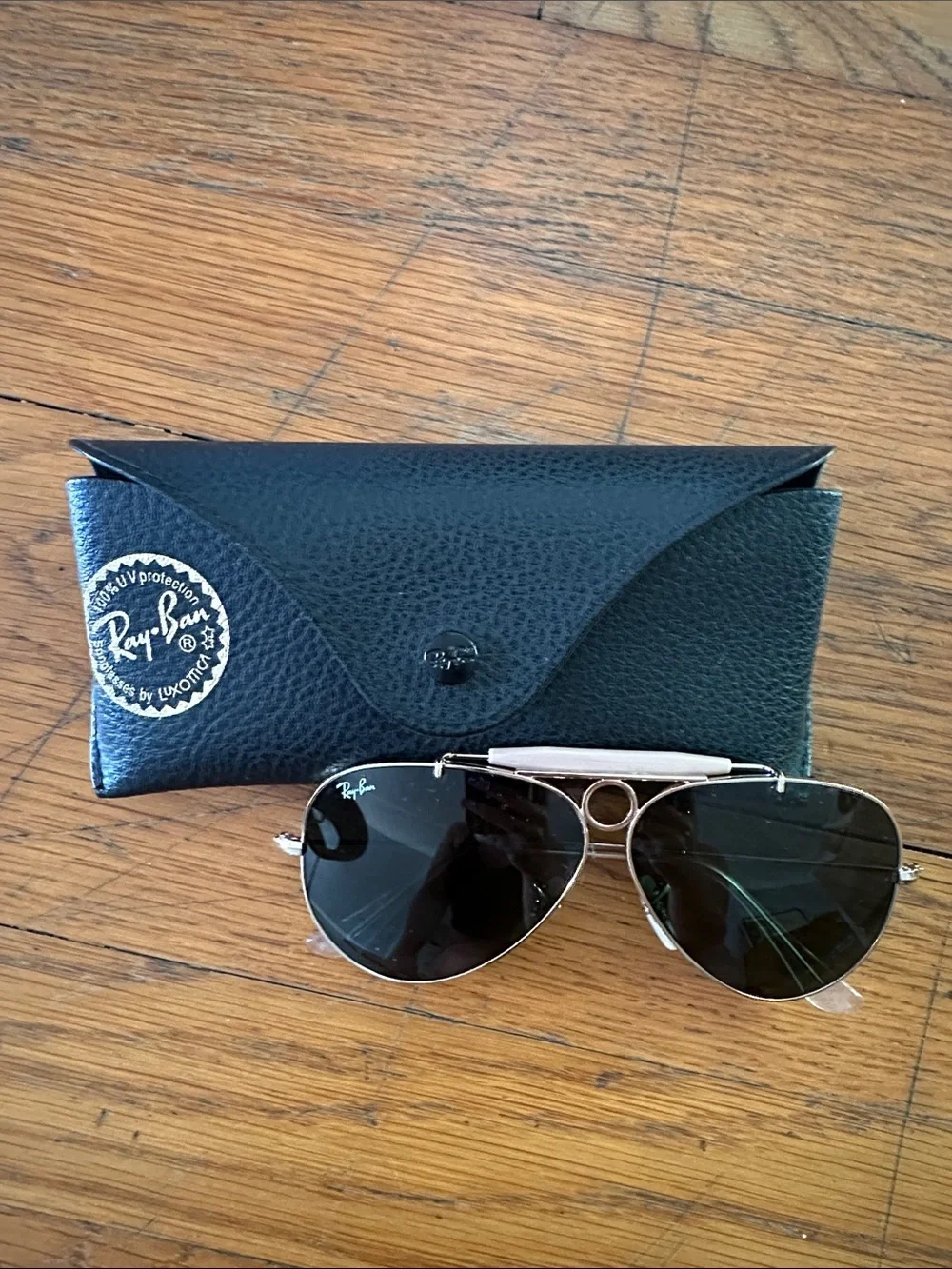 Ray-Ban RB3138 Shooter Aviator Sunglasses Gold + Case